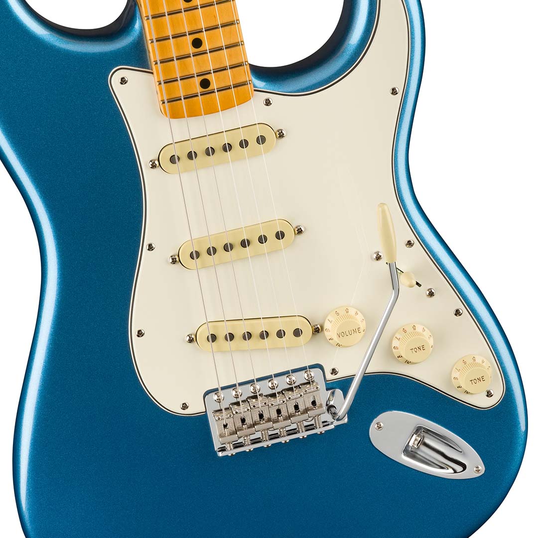 American Vintage II 1973 Stratocaster®, Maple Fingerboard, Lake Placid Blue - Image 4