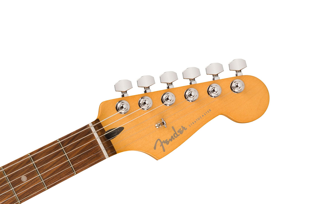 Player Plus Stratocaster®, Pau Ferro Fingerboard, Sienna Sunburst - Image 6