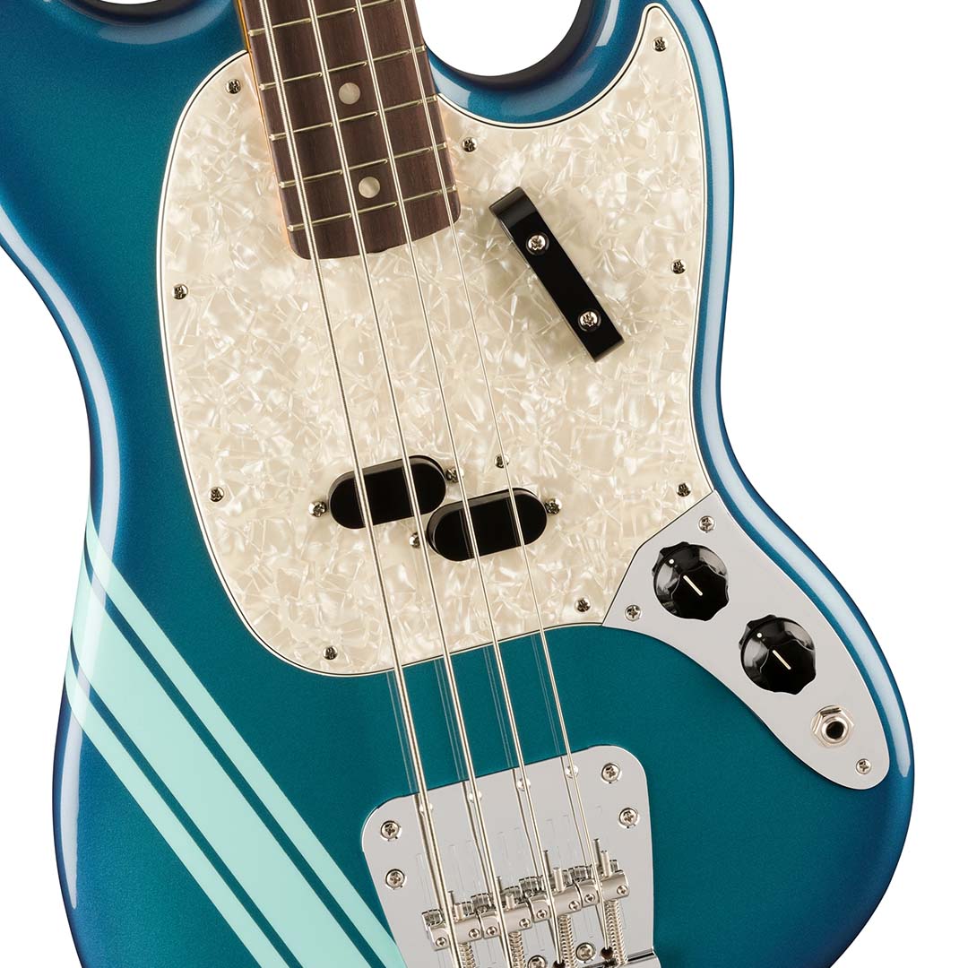 Vintera® II '70s Competition Mustang® Bass, Rosewood Fingerboard, Competition Burgundy - Image 4